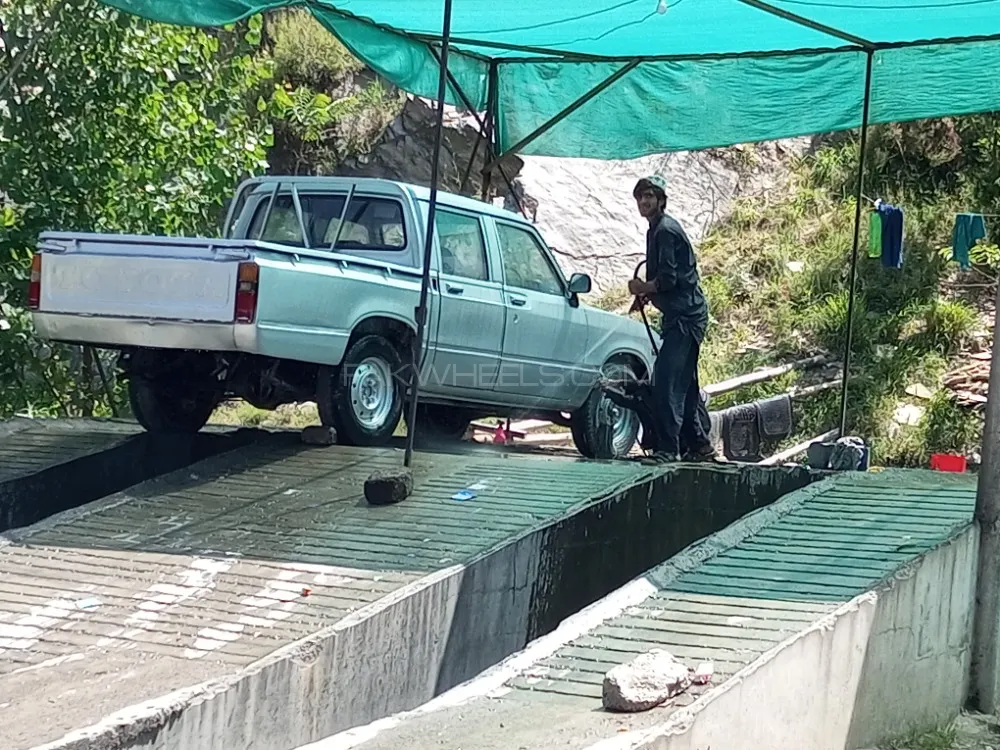 Toyota Hilux 1982 for Sale in Mansehra Image-1