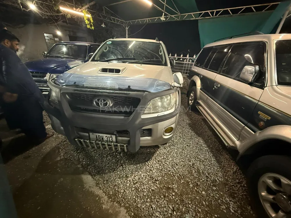 Toyota Hilux 2011 for Sale in Rawalpindi Image-1