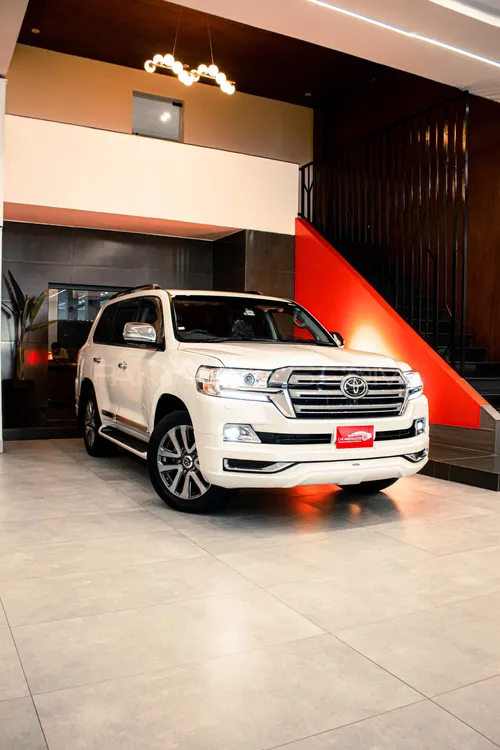 Toyota Land Cruiser 2019 for Sale in Islamabad Image-1
