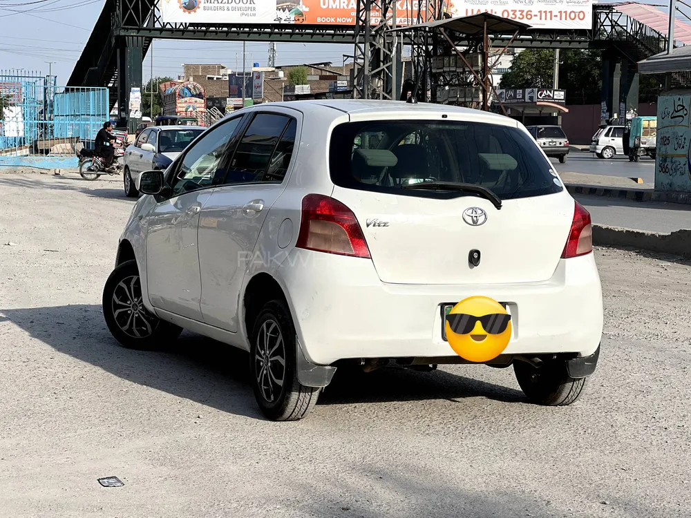 Toyota Vitz 2007 for Sale in Peshawar Image-1