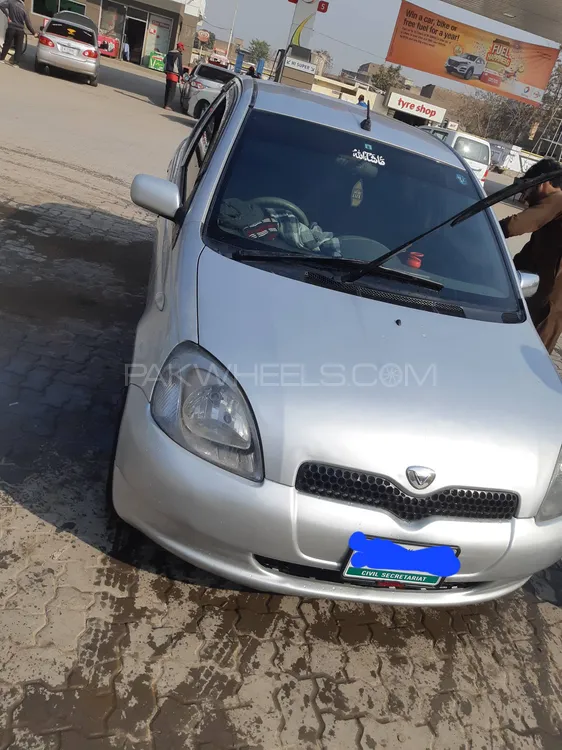 Toyota Vitz 1999 for Sale in Peshawar Image-1