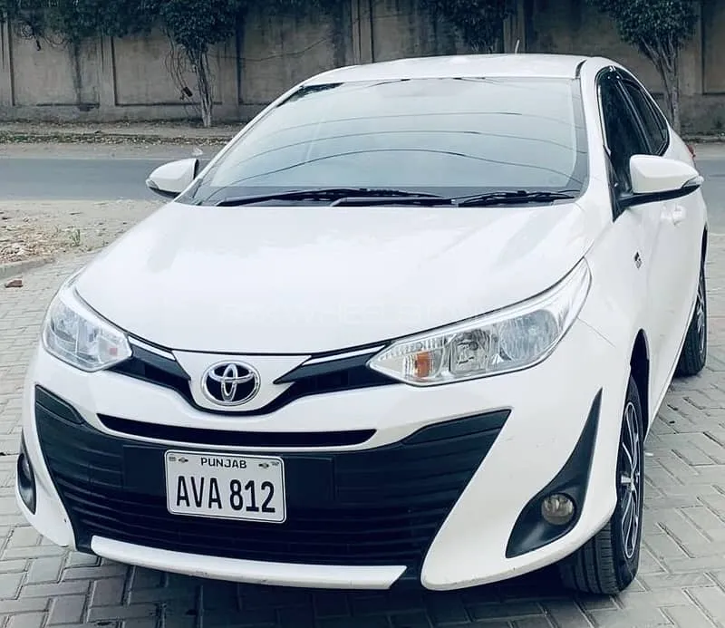 Toyota Yaris Sedan 2022 for Sale in Lahore Image-1