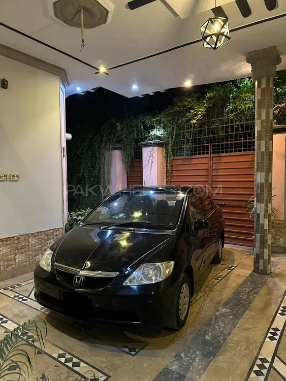Honda City 2004 for Sale in Layyah Image-1