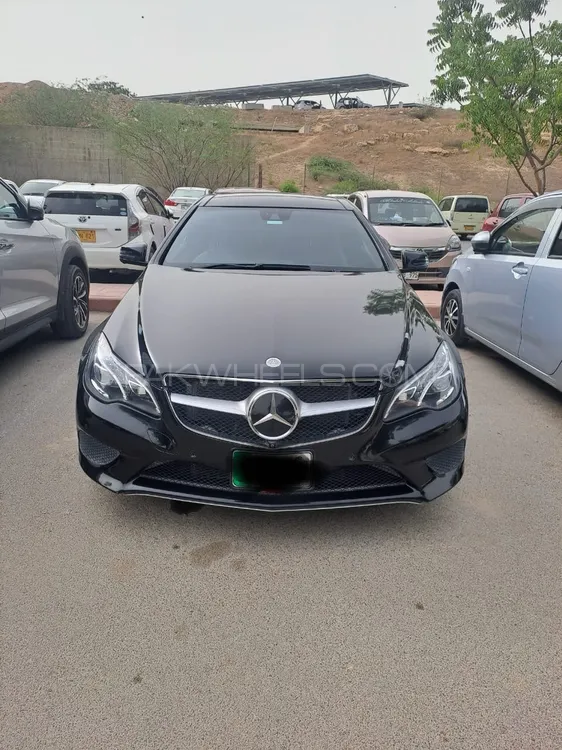 Mercedes Benz E Class Coupe 2013 for Sale in Karachi Image-1