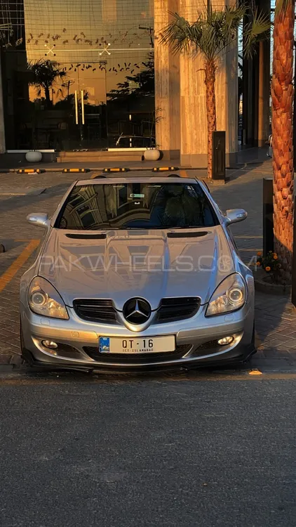 Mercedes Benz SLK Class 2005 for Sale in Lahore Image-1