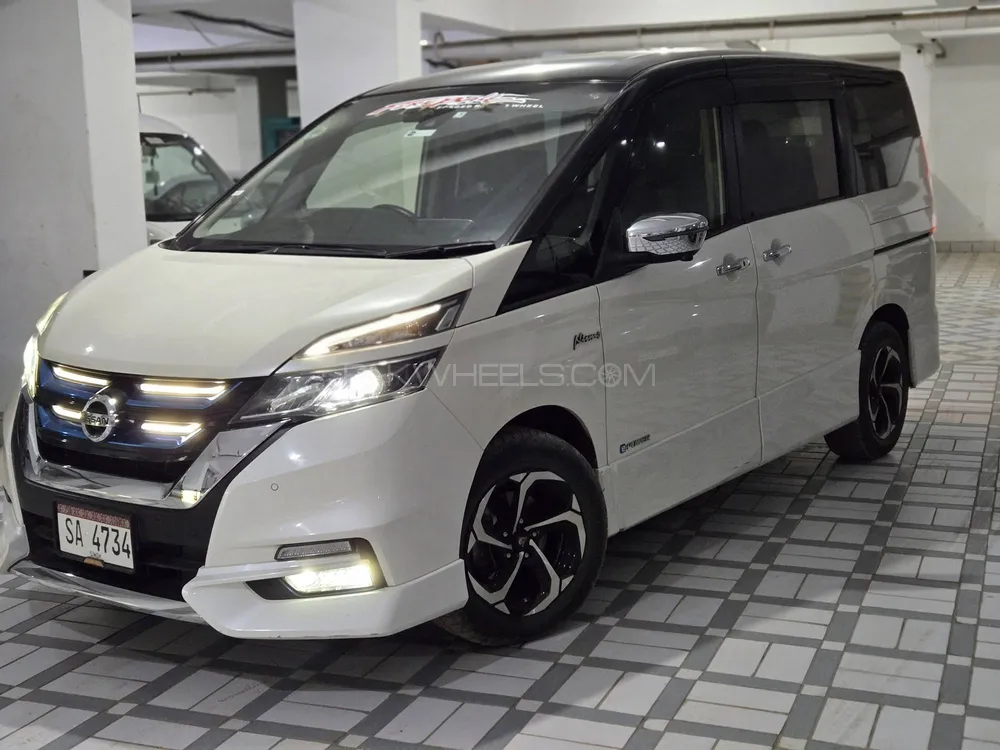 نسان سرینا 2019 for Sale in کراچی Image-1