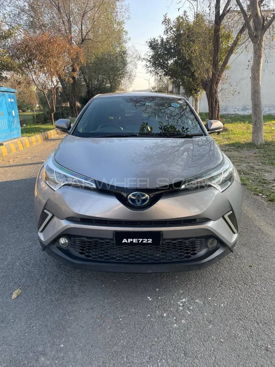 Toyota C-HR 2017 for Sale in Sheikhupura Image-1