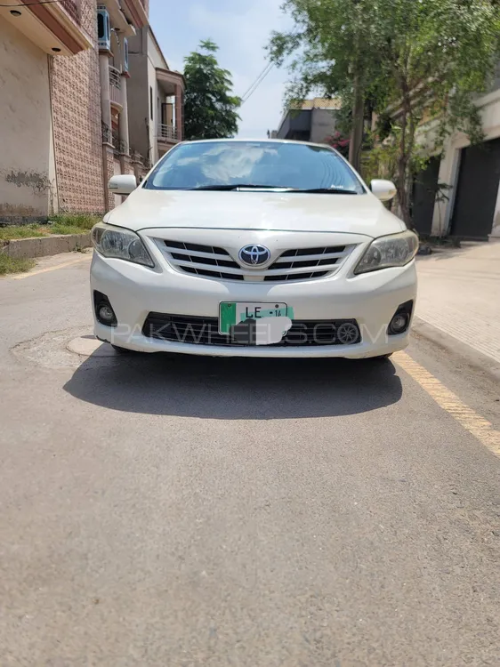 Toyota Corolla 2013 for Sale in Faisalabad Image-1