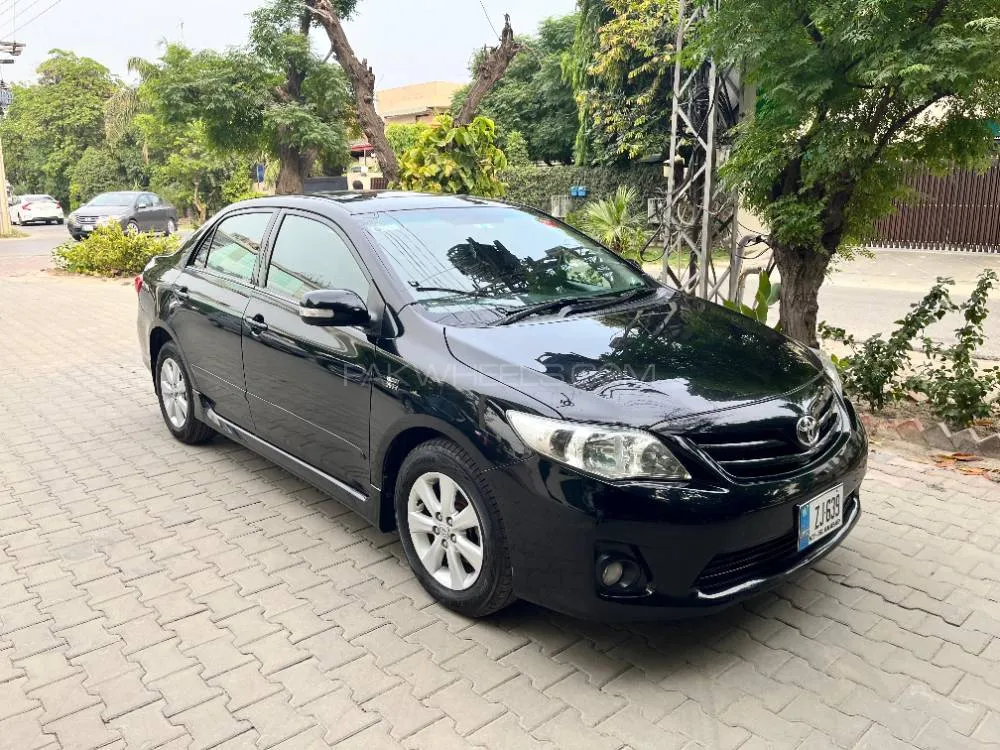 Toyota Corolla 2013 for Sale in Islamabad Image-1