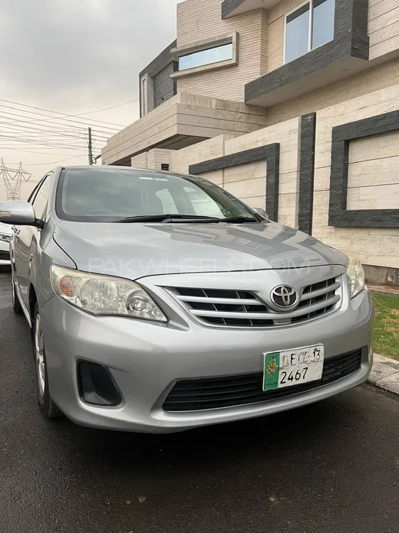 Toyota Corolla 2013 for Sale in Faisalabad Image-1