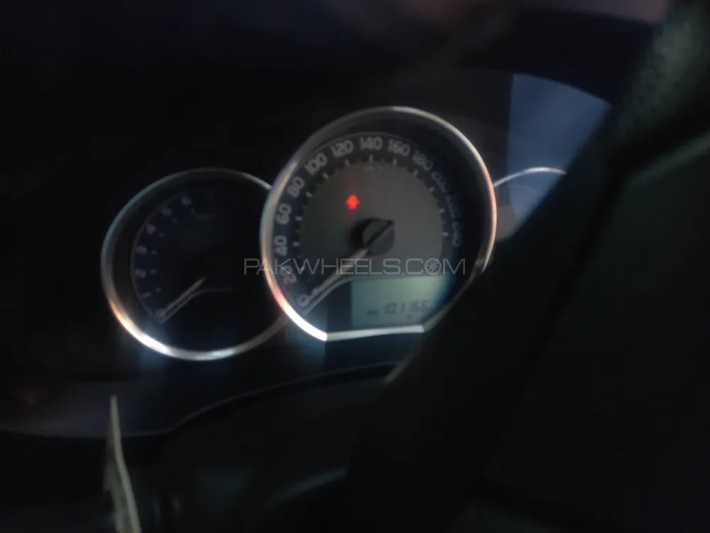 Toyota Corolla 2017 for Sale in Gojra Image-1