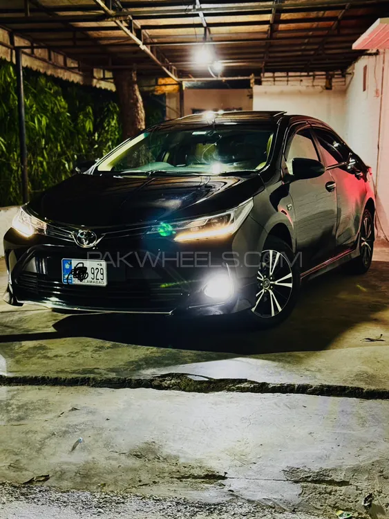 Toyota Corolla 2020 for Sale in Lahore Image-1