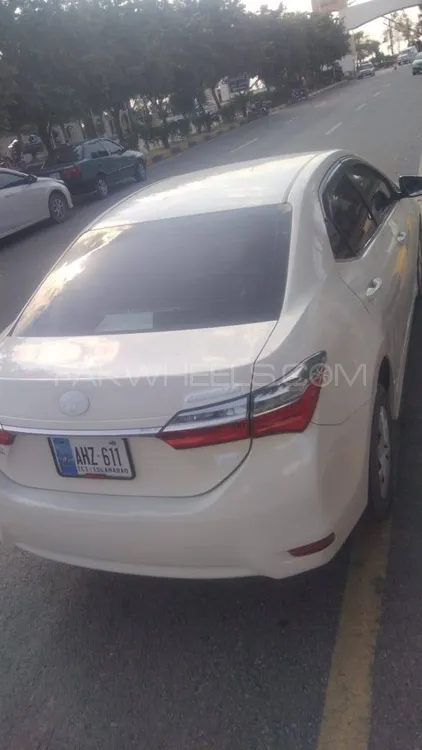 Toyota Corolla 2018 for Sale in Islamabad Image-1