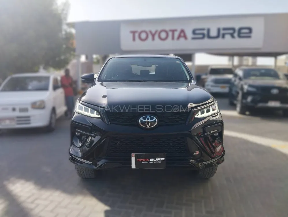 Toyota Fortuner 2023 for Sale in Karachi Image-1