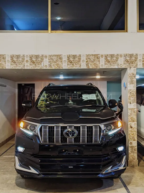 ٹویوٹا لینڈ کروزر 2019 for Sale in لاہور Image-1