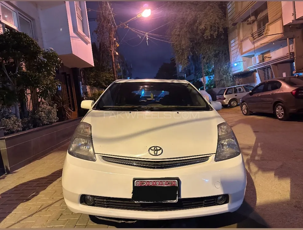 Toyota Prius 2007 for Sale in Karachi Image-1