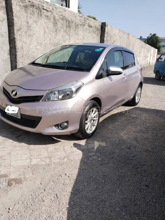 Toyota Vitz 2011 for Sale in Wah cantt Image-1