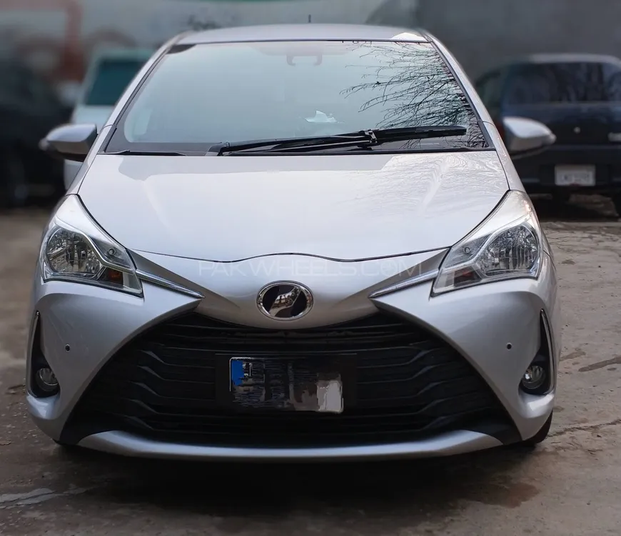 Toyota Vitz 2017 for Sale in Jhelum Image-1