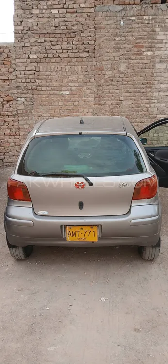 Toyota Vitz 2003 for Sale in Peshawar Image-1