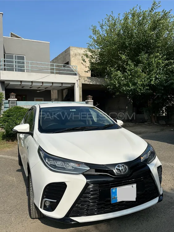 Toyota Yaris Sedan 2020 for Sale in Lahore Image-1
