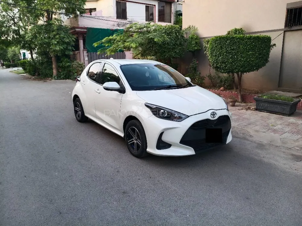 Toyota Yaris Hatchback 2020 for Sale in Lahore Image-1