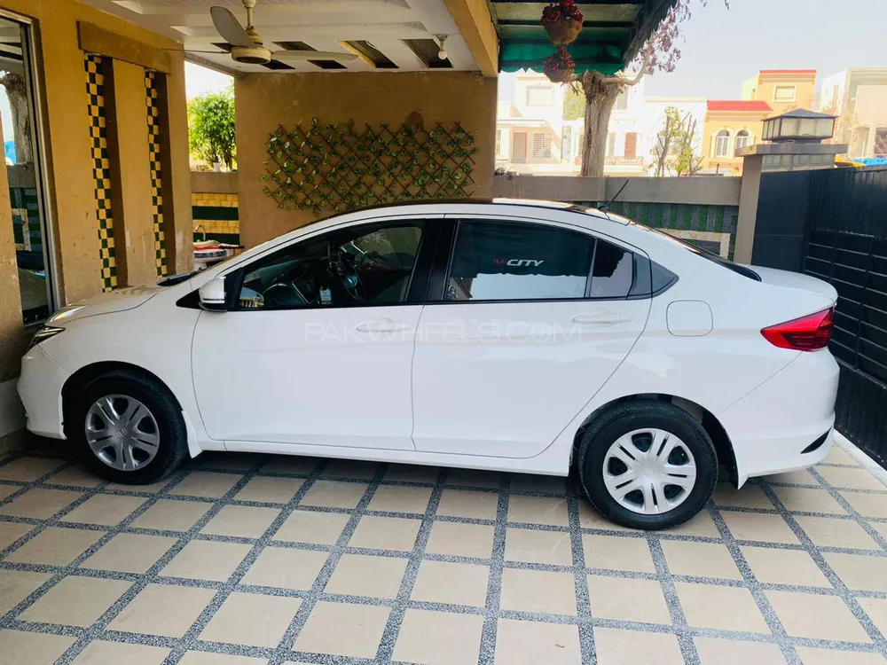 Honda City 2021 for Sale in Lahore Image-1