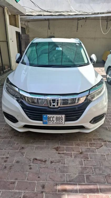Honda Vezel 2018 for Sale in Mardan Image-1
