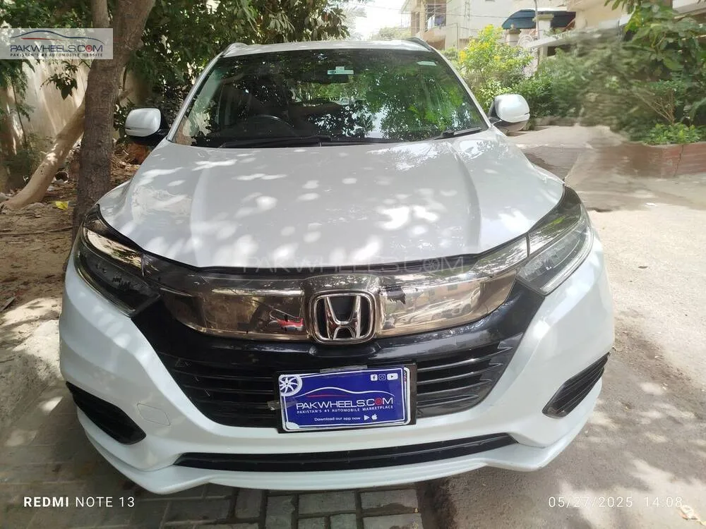 Honda Vezel 2018 for Sale in Karachi Image-1