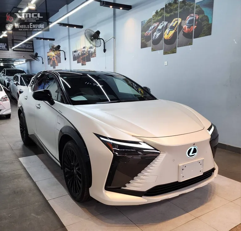 Lexus RZ 2023 for Sale in Karachi Image-1