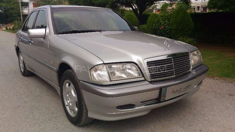 Mercedes Benz C Class 2000 for Sale in Islamabad Image-1