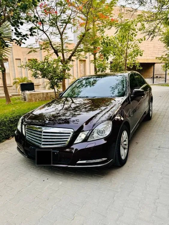 Mercedes Benz E Class 2011 for Sale in Lahore Image-1