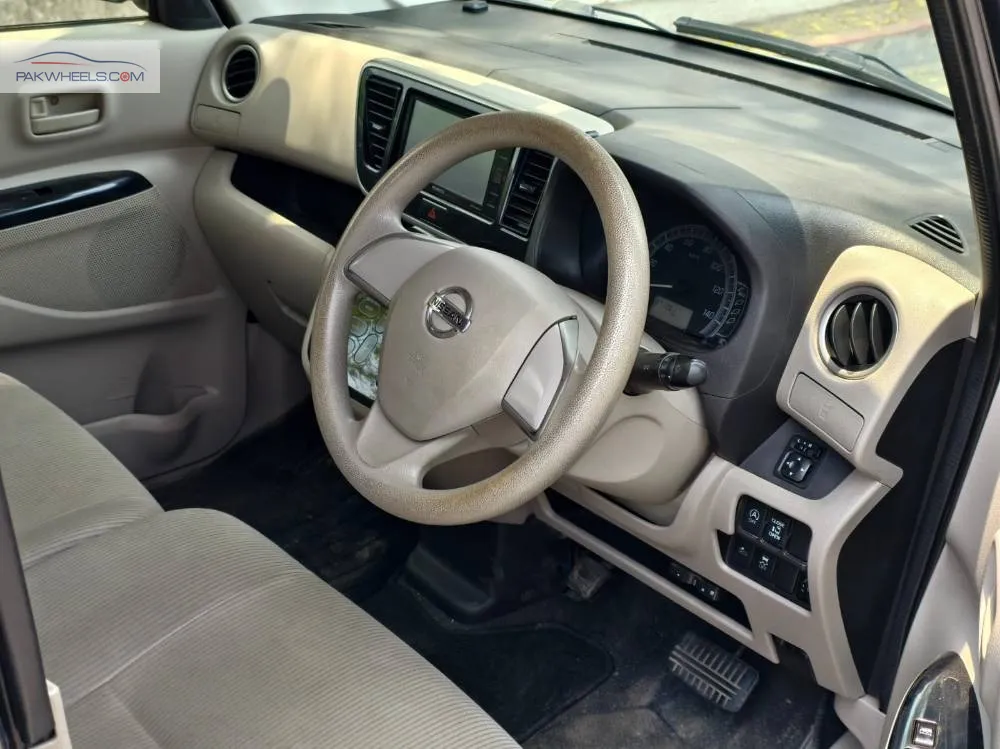 Nissan Dayz Roox 2017 for Sale in Lahore Nissan Dayz Roox 2017 for Sale in Lahore Image-8