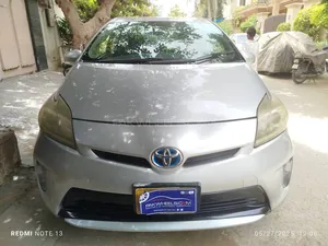 Toyota Prius S LED Edition 1.8 2013 for Sale