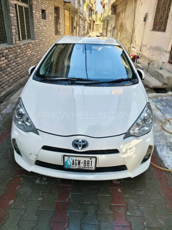 Toyota Aqua 2014 for Sale in Peshawar Image-1