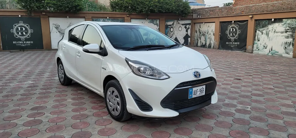 Toyota Aqua 2017 for Sale in Islamabad Image-1