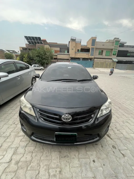 Toyota Corolla 2012 for Sale in Peshawar Image-1