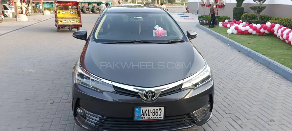 Toyota Corolla 2018 for Sale in Sahiwal Image-1