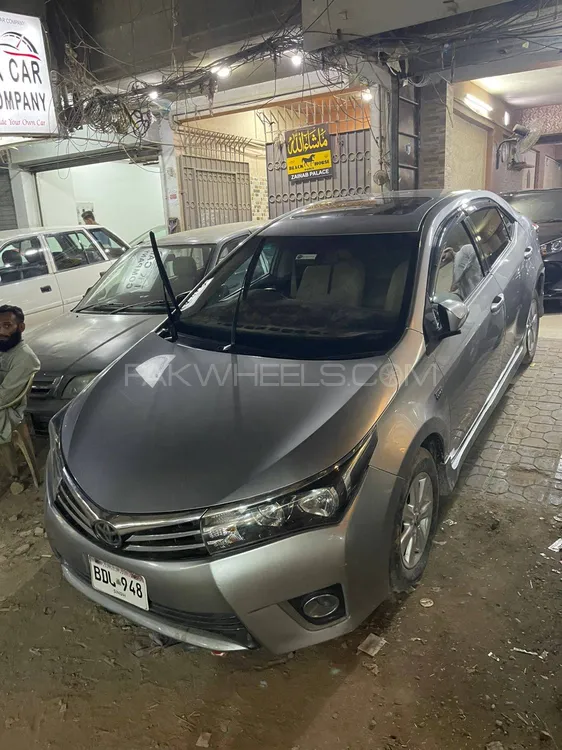Toyota Corolla 2015 for Sale in Karachi Image-1
