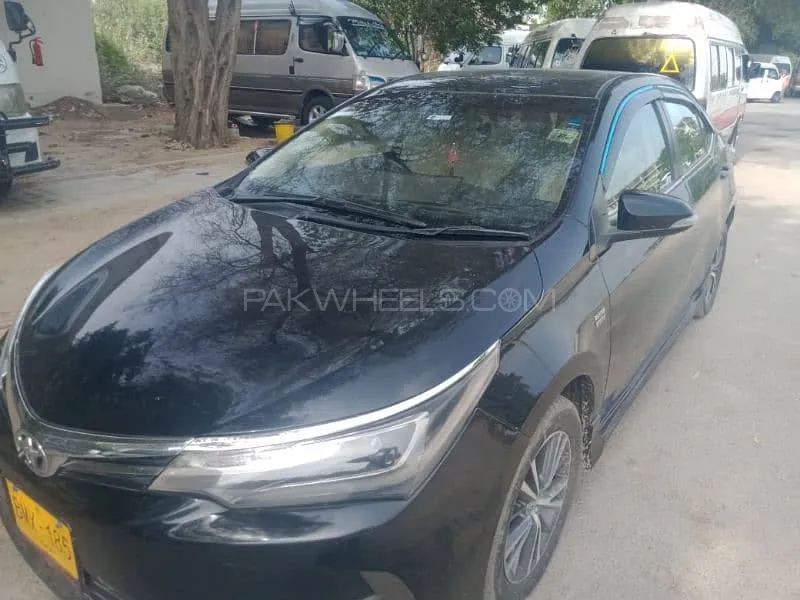 Toyota Corolla 2018 for Sale in Karachi Image-1