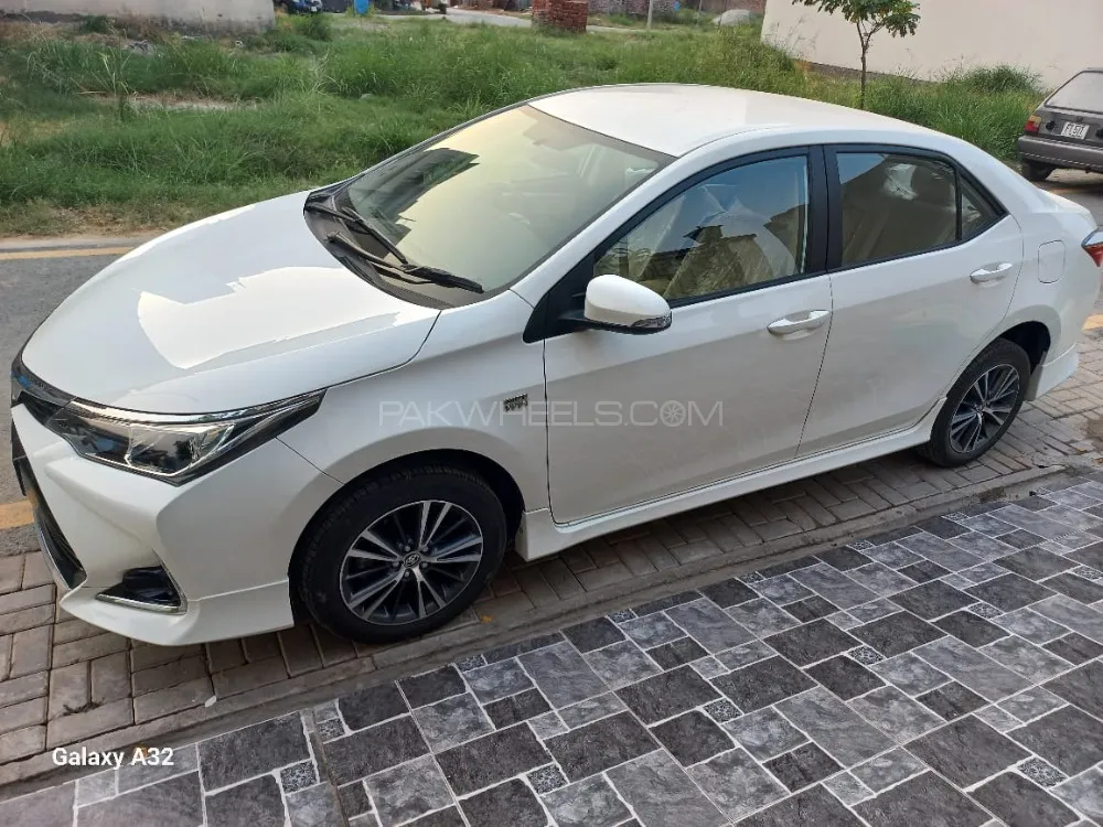Toyota Corolla 2021 for Sale in Lahore Image-1