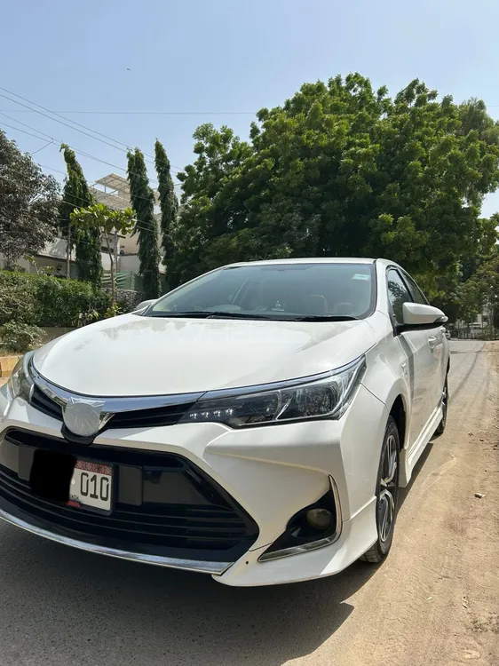 Toyota Corolla 2021 for Sale in Karachi Image-1