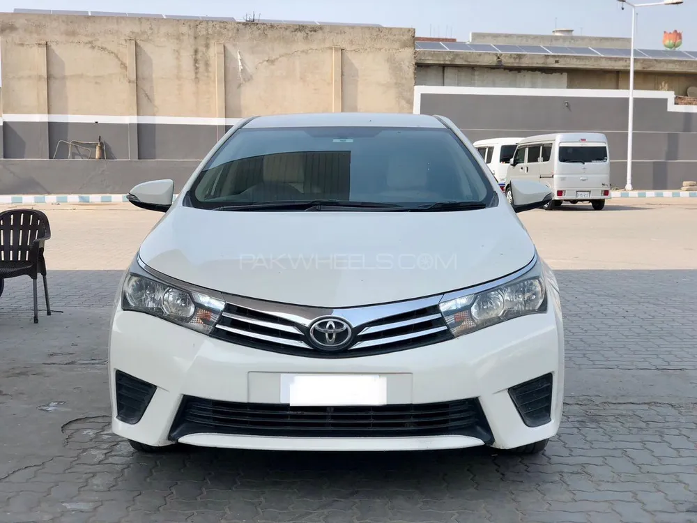 Toyota Corolla 2016 for Sale in Mandi bahauddin Image-1