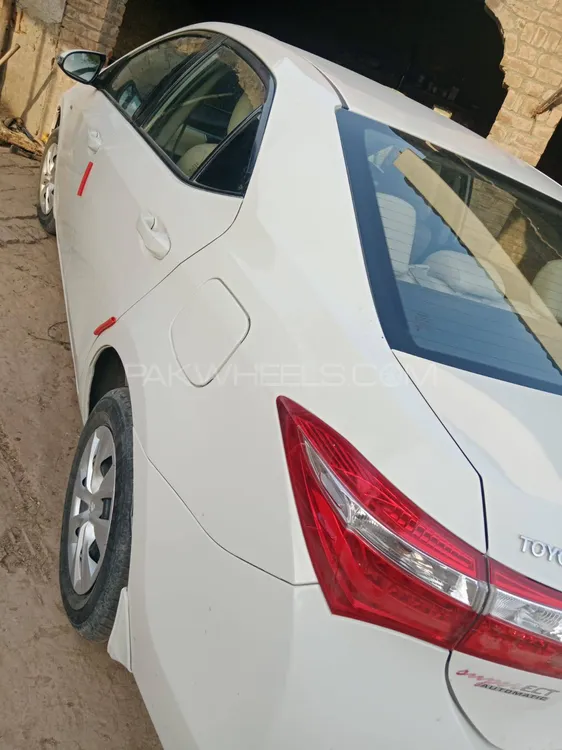 Toyota Corolla 2017 for Sale in Gujrat Image-1