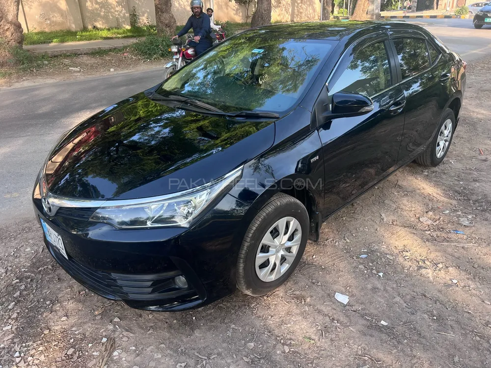 Toyota Corolla 2019 for Sale in Islamabad Image-1