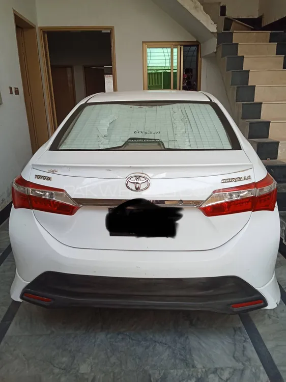 Toyota Corolla 2015 for Sale in Shorkot Image-1