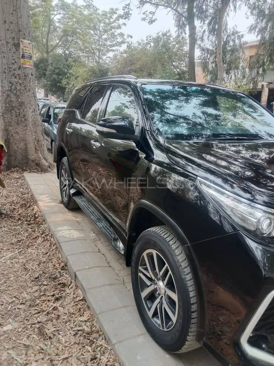 Toyota Fortuner 2017 for Sale in Sahiwal Image-1