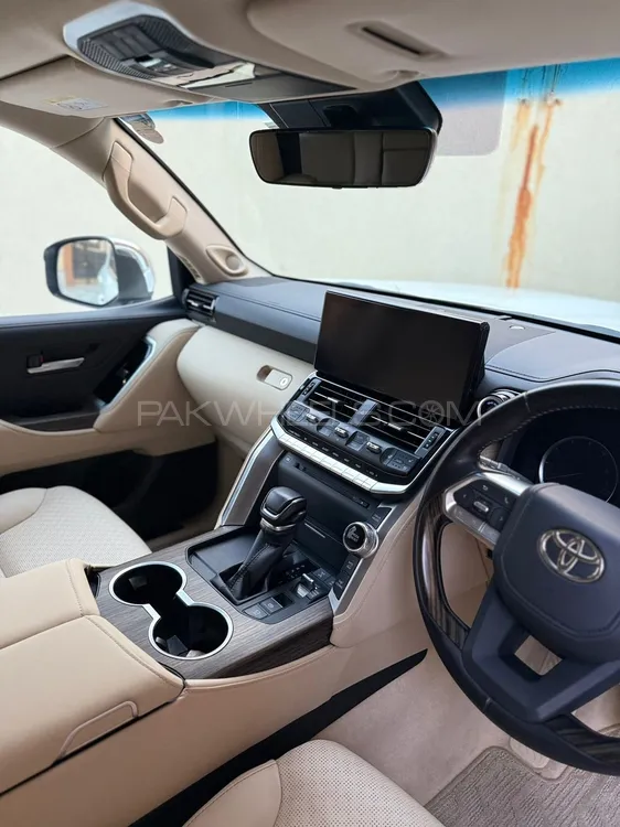 ٹویوٹا لینڈ کروزر 2022 for Sale in فیصل آباد Image-1