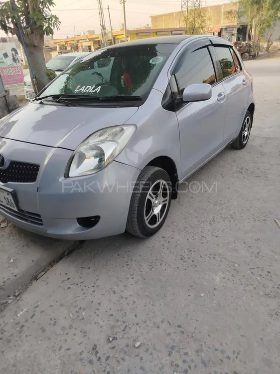 Toyota Vitz 2007 for Sale in Wah cantt Image-1
