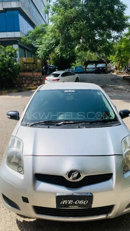 Toyota Vitz 2008 for Sale in Islamabad Image-1