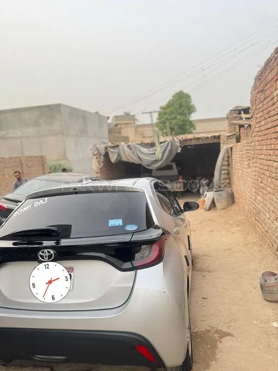 Toyota Yaris Sedan 2020 for Sale in Larkana Image-1